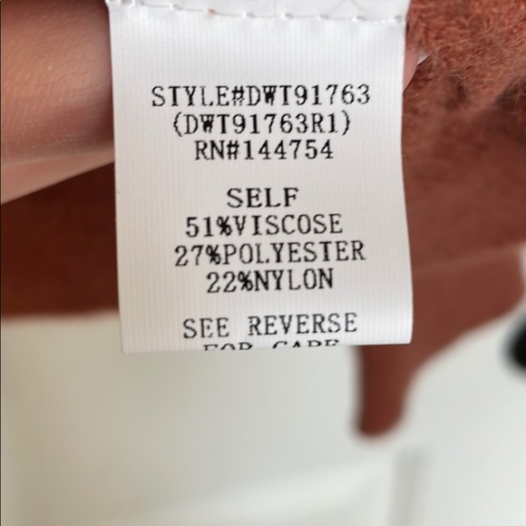 Fab’rik Bishop-Sleeve Sweater - Picture 4 of 4